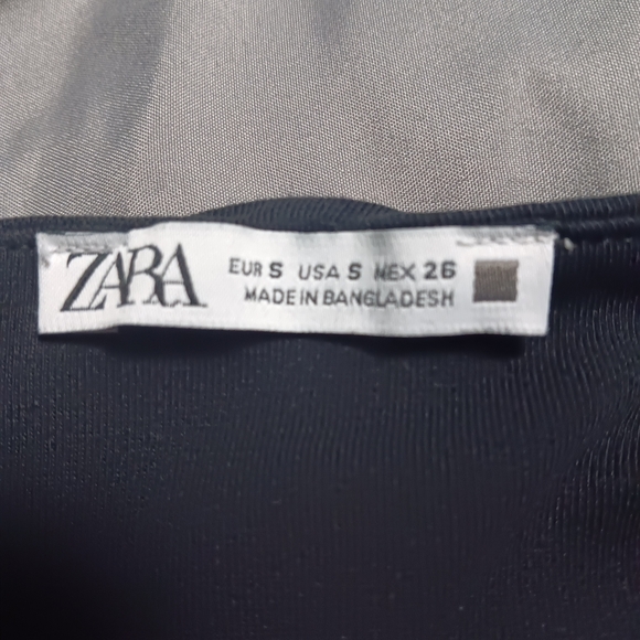 NWOT - Zara cropped black tube top - Picture 2 of 3